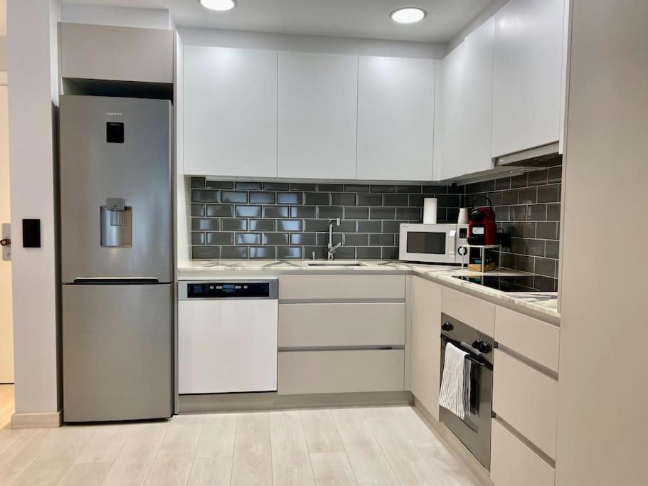 Prober Comapedrosa Apartment Аринсал Екстериор снимка