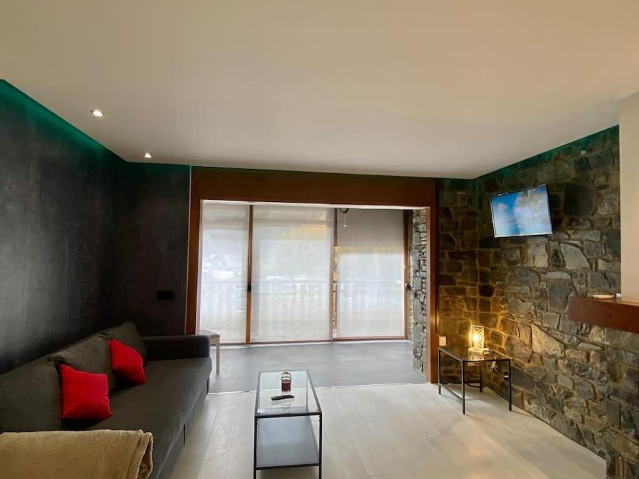 Prober Comapedrosa Apartment Аринсал Екстериор снимка